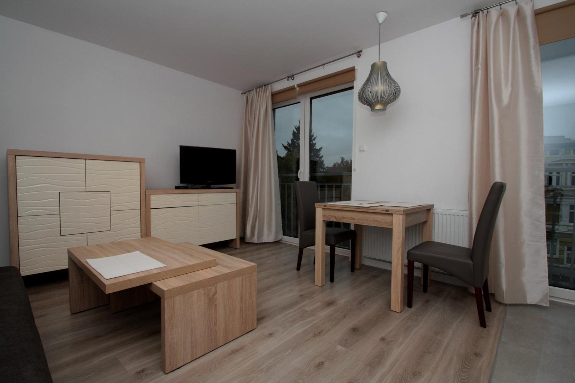 100-Sio Apartamenty كوزتسالين المظهر الخارجي الصورة